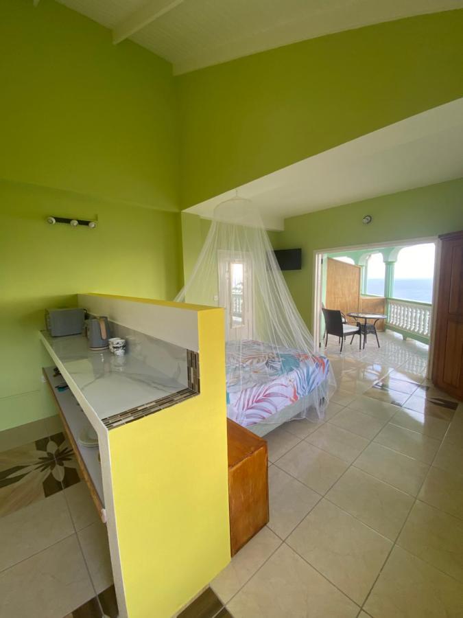 Greenhouse On The Hill, Sea View Studio Apartment Laborie Ngoại thất bức ảnh